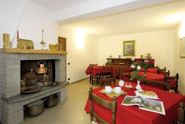Hotel Maria Nella Bardineto ภายนอก รูปภาพ